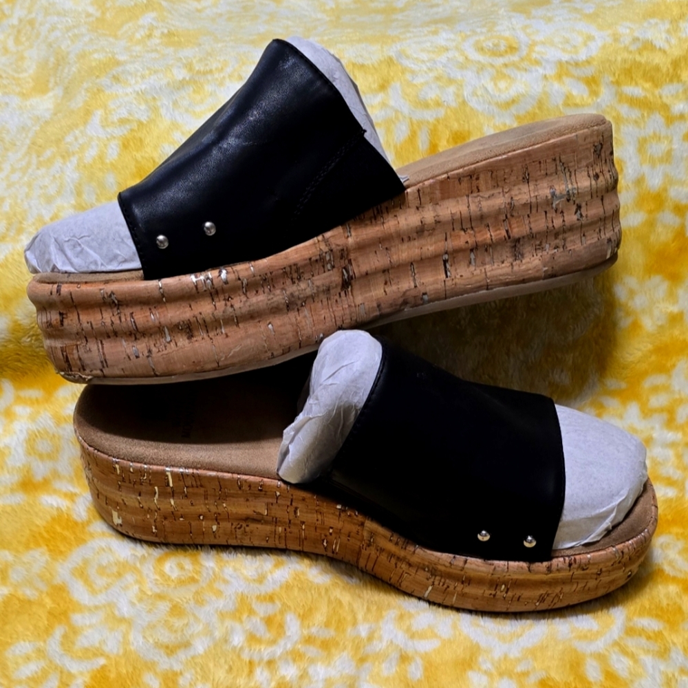 Black Platform Slide Sandals